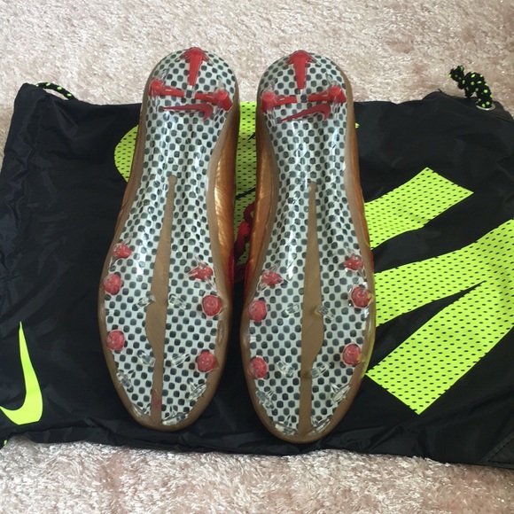 NIKE Vapor Cleats - Picture 4 of 5